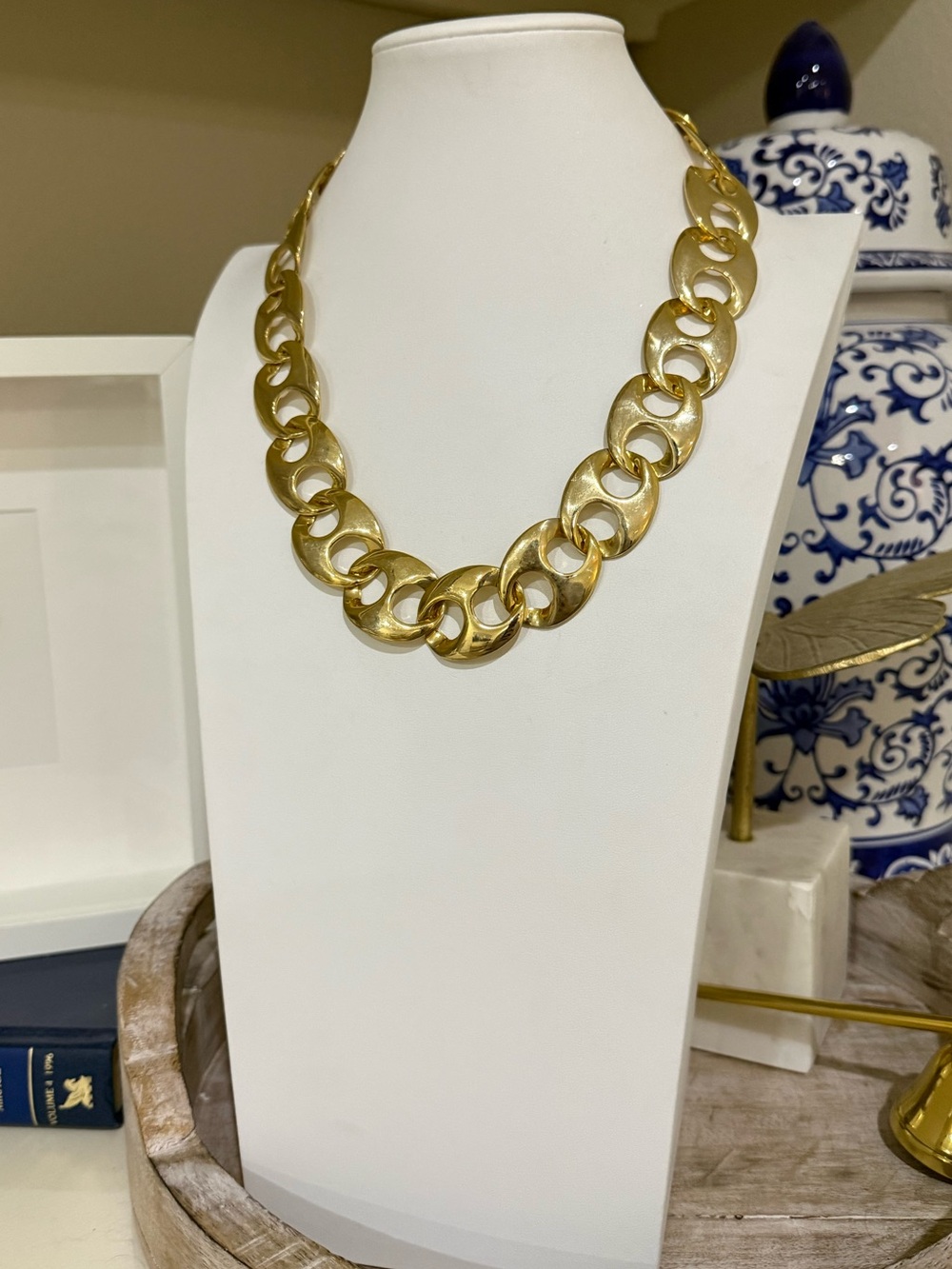 Vintage Gold Tone Flat Oval Link Necklace